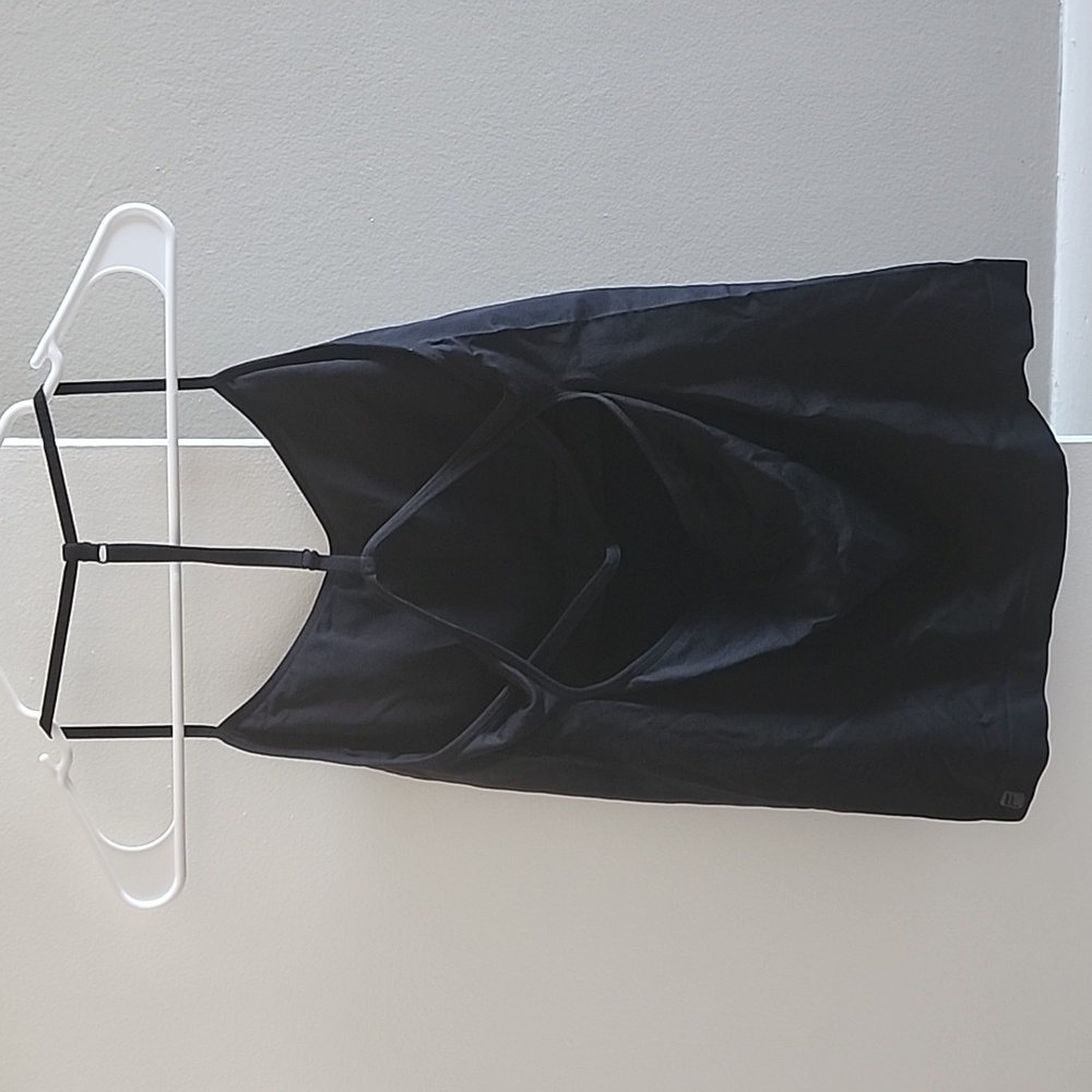 NEW Fabletics Tank - Picture 3 of 4